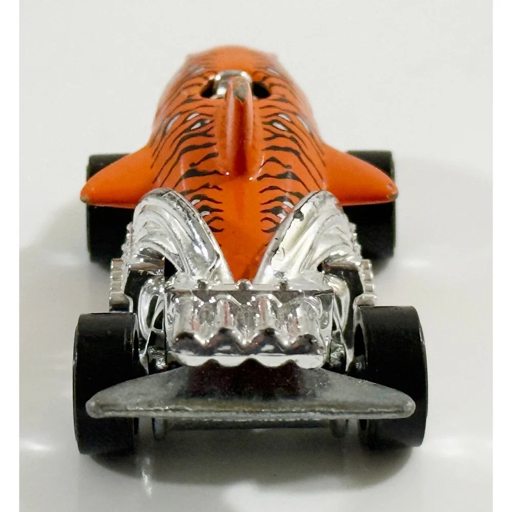 Hot Wheels Sharkruiser Kids 1:64 Orange Tiger Stripe Shark Diecast Car 1986